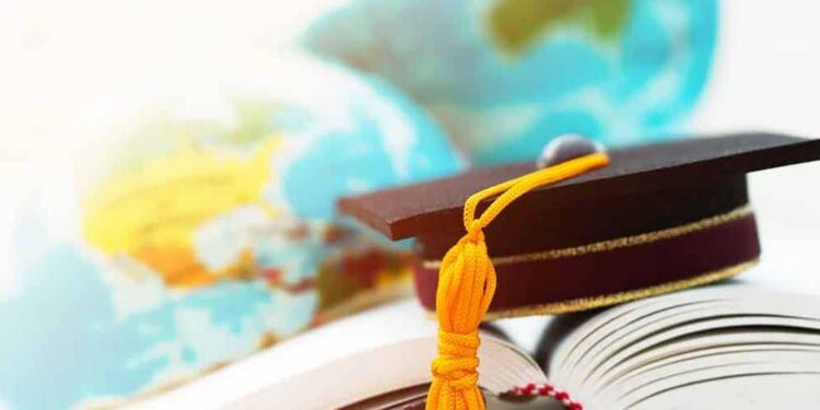 Grupo Petrópolis oferece mil bolsas de estudos para colaboradores em oito unidades fabris, incluindo Itapissuma.