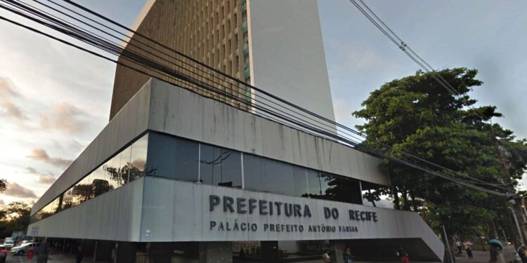 Palácio Capibaribe Antônio Farias, 
sede da Prefeitura do Recife