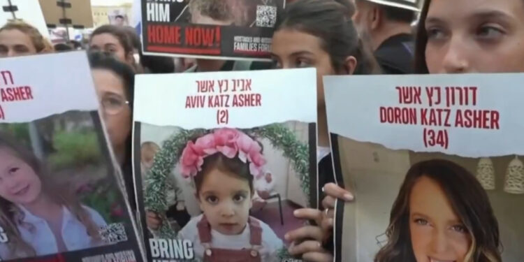 Após acordo com israelenses, Hamas liberta reféns.