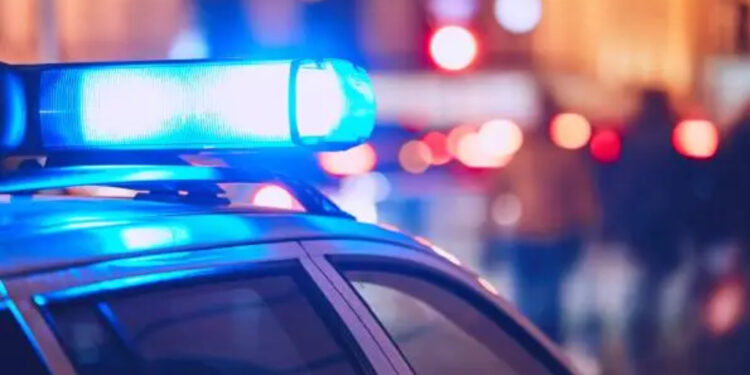 Tiro por vaga de estacionamento resulta em morte de policial aposentado no Recife.