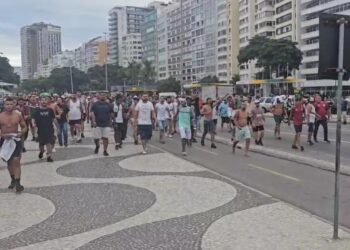 Confrontos entre torcedores do Fluminense e Boca Juniors agitam o Rio de Janeiro antes da final da Libertadores.