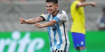 Claudio Echeverri, o carrasco do Brasil marcou os 3 gos do jogo.