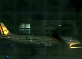 Avião presidencial com brasileiros resgatados em Gaza acaba de pousar em solo brasileiro
