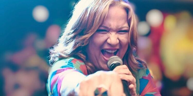 Nena Queiroga é considerada a rainha do Carnaval pernambucano