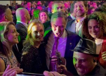 Casal foi flagrado durante a festa de posse de Roberto Barroso como Presidente do STF