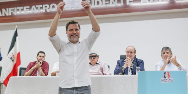 Bruno Rodrigues vai acumular a presidência do Santa Cruz e do Ceasa.