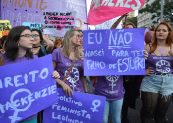 Presidente do STF defende que criminalização do aborto é uma política pública inadequada.