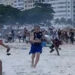 Dias antes do jogo Copacabana foi marcado por confrontos entre torcedores do Fluminense e Boca Juniors.