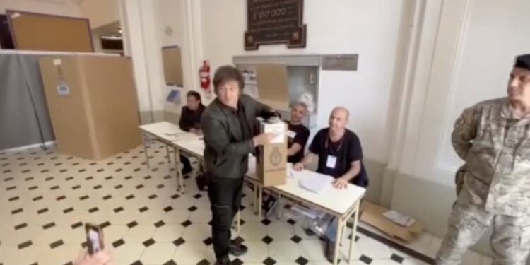 Javier Milei, candidato à Presidência da Argentina pela coalizão La Libertad Avanza