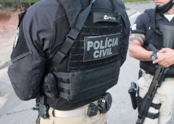 Operação 'Alto Escalão' desarticula associação criminosa de estelionato em Pernambuco, Paraíba e Distrito Federal.