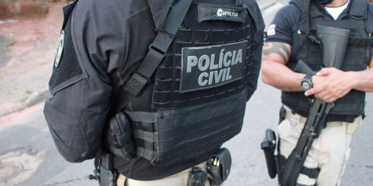 Operação 'Alto Escalão' desarticula associação criminosa de estelionato em Pernambuco, Paraíba e Distrito Federal.