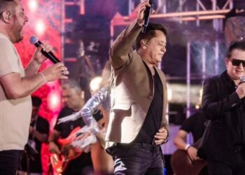 Leonardo e Bruno & Marrone eram as principais atrações do Navio Cabaré