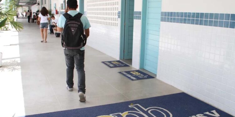 Professor denunciado atua no curso de relações internacionais, no campus V da UEPB, em João Pessoa