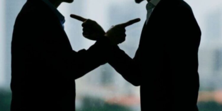 Senador explica gesto de cordialidade em meio a diferenças políticas.