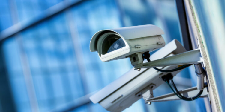 Quatro grandes cidades de Pernambuco ficarão sem câmeras de videomonitoramento devido ao encerramento de contrato.