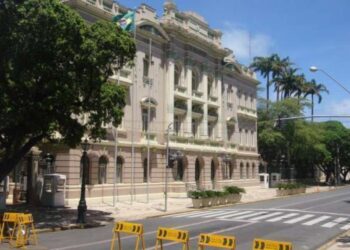 Raquel Lyra promove tradicional confraternização com a imprensa no Palácio do Campo das Princesas.