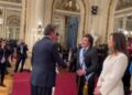 Ex-ministro Gilson Machado Neto é barrado durante cumprimentos na posse do presidente argentino.