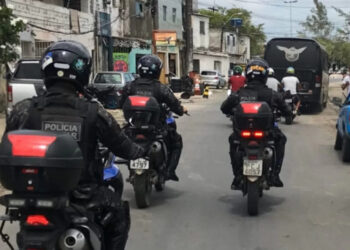 Tendência de desconfiança nas polícias Civil e Militar é identificada em Pernambuco.