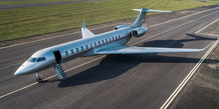 Turbulências em Fernando de Noronha: Restrições de voos afetam o turismo no arquipélago.