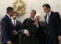 O presidente da Câmara, Arthur Lira (PP), o ministro Roberto Barroso (STF) e o presidente do Senado, Rodrigo Pacheco (PSD)