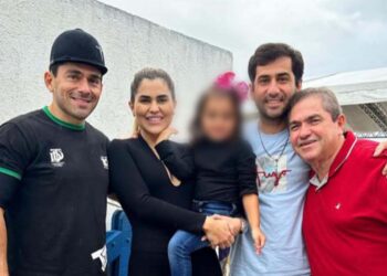 Paulo Henrique Guerra, Andrezza Guerra, o deputado Claudiano Martins Filho e José Lindinaldo Guerra (Da esq. para dir.)