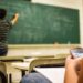 Debate sobre o uso do celular nas escolas invade o ensino brasileiro