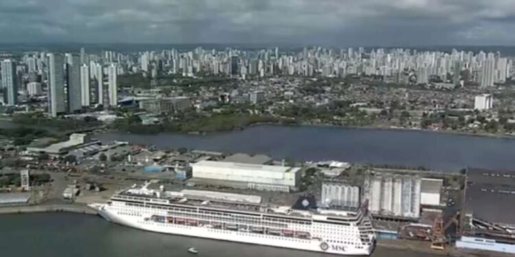 Turista Norte-Americano Desaparece do Navio MSC Armonia.