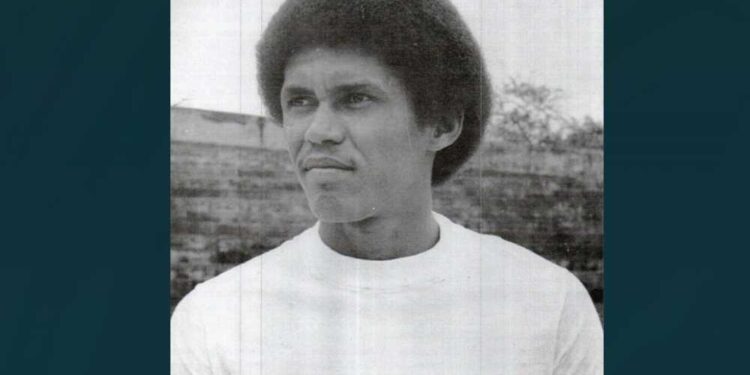 Alfredo jogou 72 partidas oficiais pela equipe Coral.