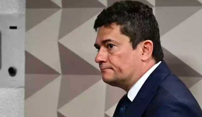 Os processos foram movidos pelo PL, PT, PV e PC do B