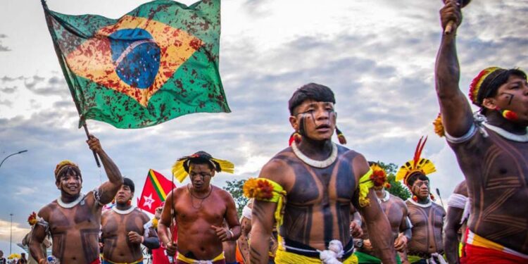 Movimento dos Povos Indígenas unidos | Foto: Edgar Kanaykõ