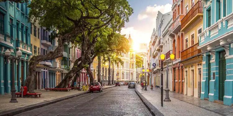Recife está entre cidades mais procuradas por turistas