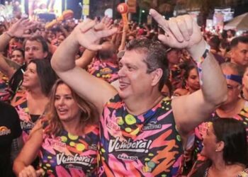 Macêdo em festa pré-Carnaval