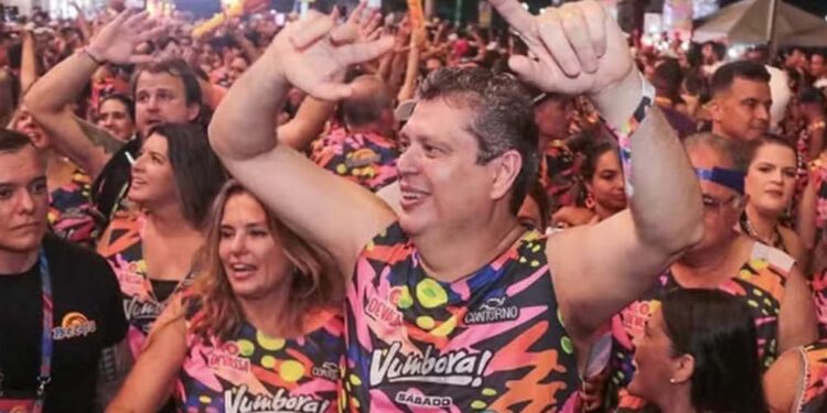 Macêdo em festa pré-Carnaval