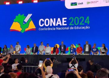 Conferência Nacional de Educação discute novo Plano Nacional de Educação para os próximos 10 anos.