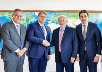 Lula se reuniu com os Ministros Rui Costa, Silvio Costa Filho e o governador de São Paulo, Tarcísio