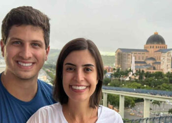 João Campos e Tábata Amaral no Santuário de Aparecida