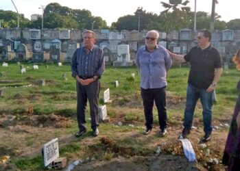 Ex-governador João Lyra, o assessor especial Rubens Júnior e Antônio Campos