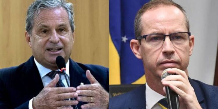 Assim como Tadeu, Ricardo Capelli (à dir.) também deve deixar a pasta