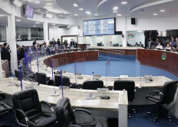 Dança das cadeiras na Câmara Municipal é mobilizada por mudanças em siglas como DEM, PL e Pros