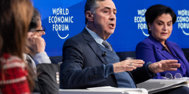 Luiz Roberto Barroso, presidente do STF, durante o Fórum Econômico Mundial em Davos-Klosters, Suíça.