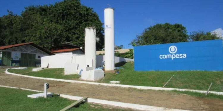 Quebra de peça em dessalinizador amplia racionamento de água em Fernando de Noronha.