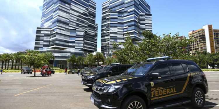 Brasil se coloca à disposição para ajudar Equador diante da escalada de violência.