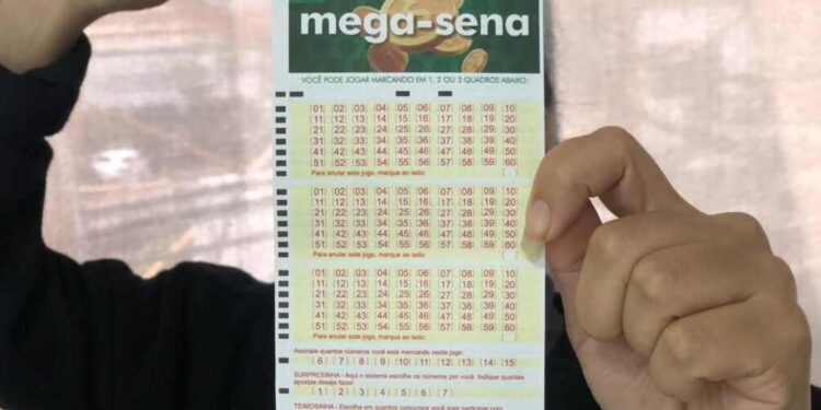 Funcionários do PT na Câmara ganham prêmio na Mega da Virada.