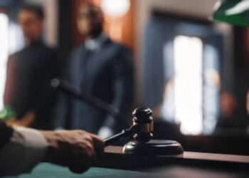 Delegado da PF vira réu em ação do MPF por suposto abuso de autoridade durante investigação contra o procurador-geral da República em 2022.