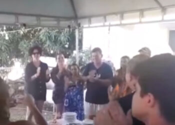 Após 'barrar' seus apoiadores, Meira é visto em sua festa de aniversário.