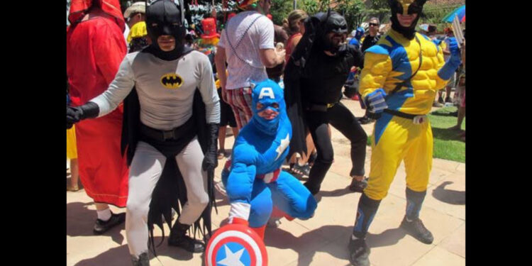 Os super-heróis tomam conta das ladeiras de Olinda neste domingo (11)