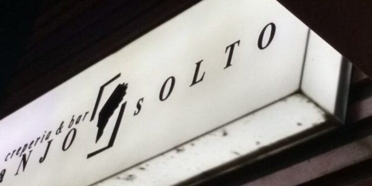 Anjo Solto encerra 27 anos de sucesso com show dedicado a Bob Marley.