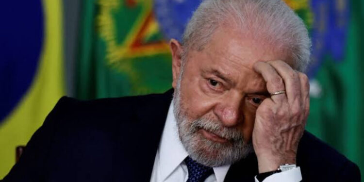 91 assinaturas é recorde na atual legislatura, solicitando o impeachment de Lula