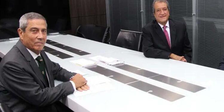 General Walter Braga Netto e o presidente do PL Valdemar Costa Neto