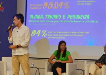 Secretário de Turismo de Pernambuco, Daniel Coelho, durante Balanço do Carnaval 2024